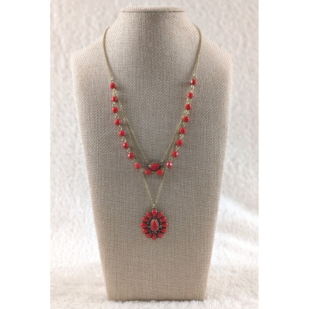 Chaps Red‎ Beaded Lariat Necklace Gold Tone Floral Medallion Pendant